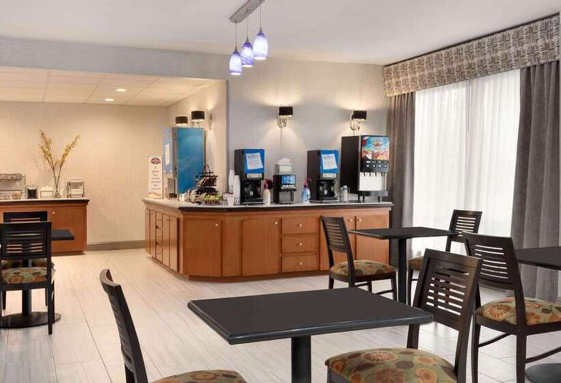 هتل Baymont By Wyndham Nashville Airport