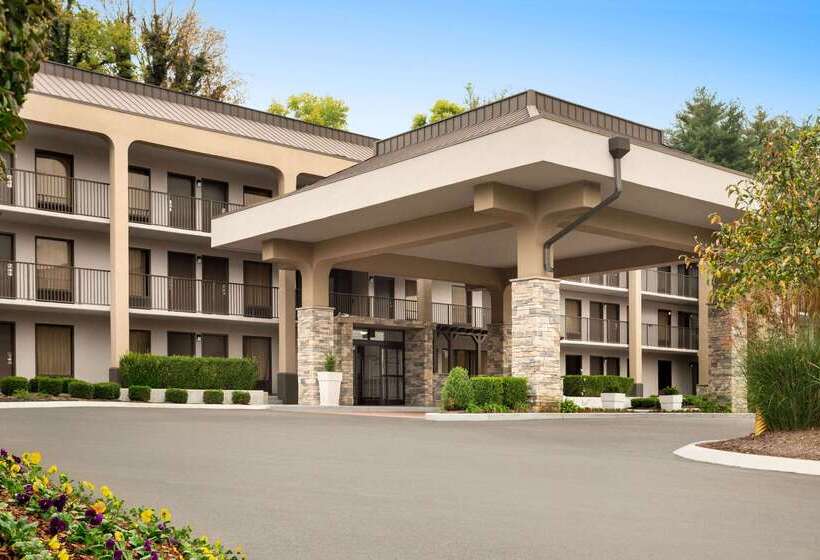 هتل Baymont By Wyndham Nashville Airport