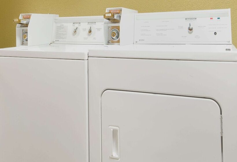 هتل Baymont By Wyndham Nashville Airport