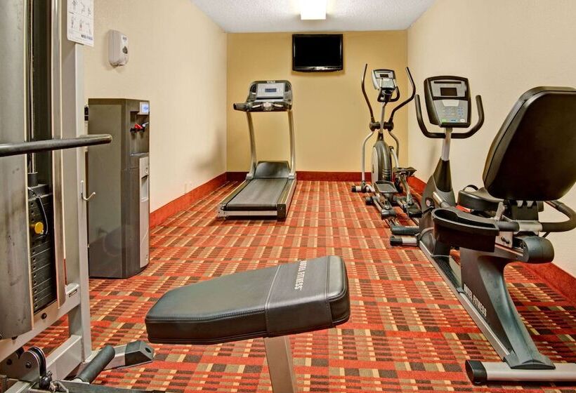 هتل Baymont By Wyndham Nashville Airport