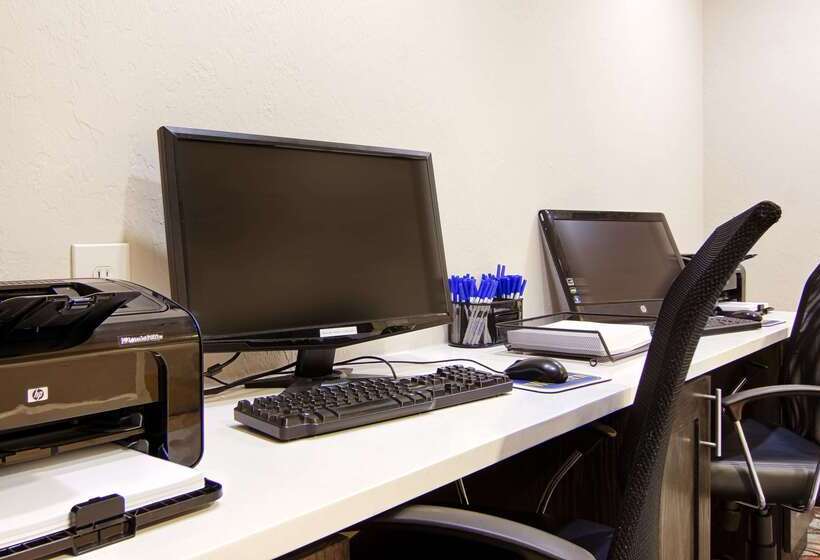 酒店 Red Roof Plus Fort Myers