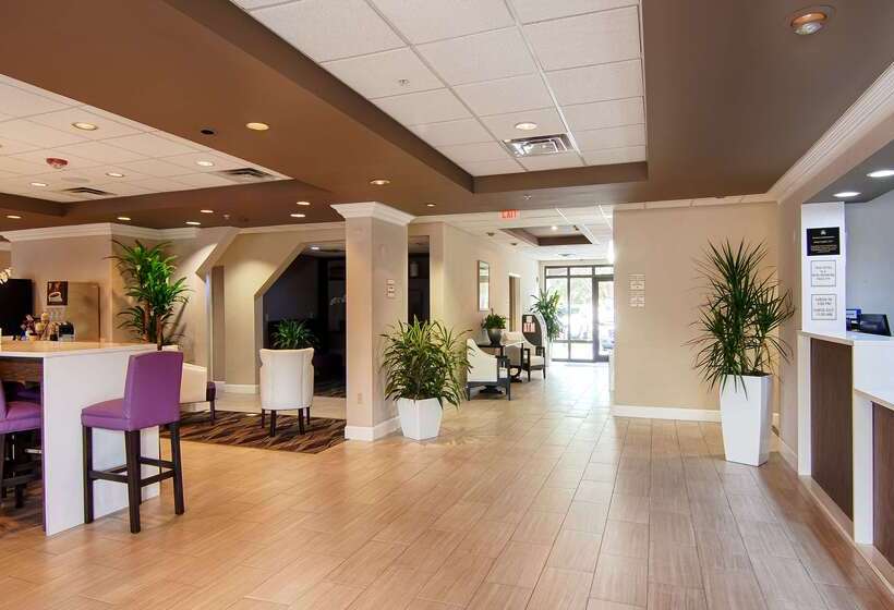 فندق Red Roof Plus Fort Myers