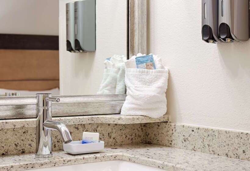 酒店 Red Roof Plus Fort Myers