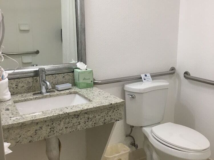 فندق Red Roof Plus Fort Myers