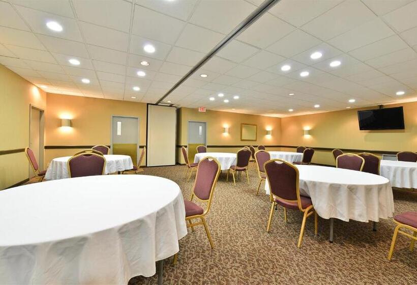 Отель Baymont By Wyndham Culpeper