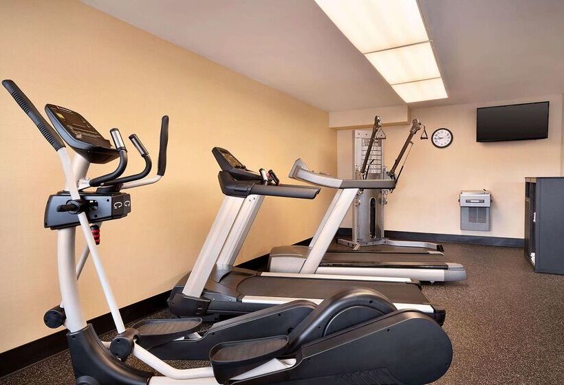 Отель Baymont By Wyndham Culpeper