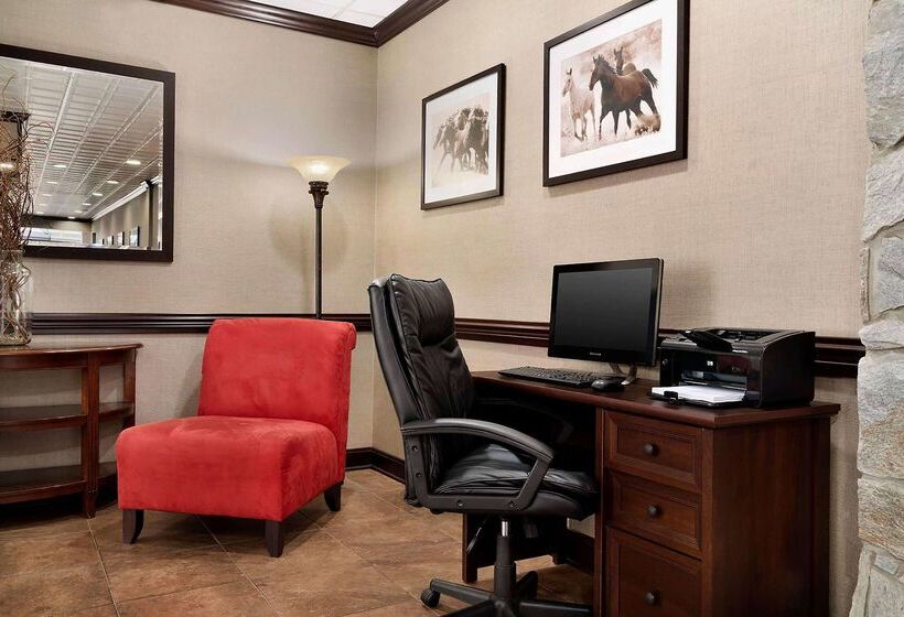 Отель Baymont By Wyndham Culpeper