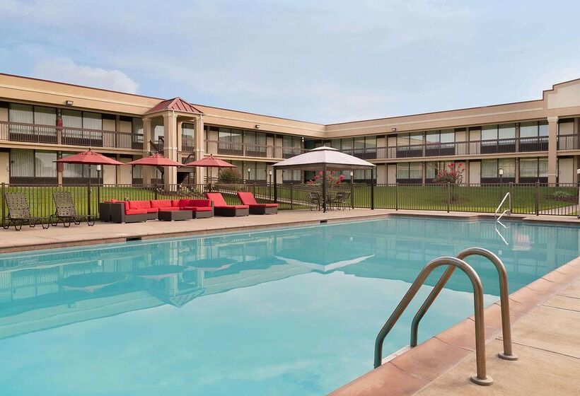 Отель Baymont By Wyndham Culpeper