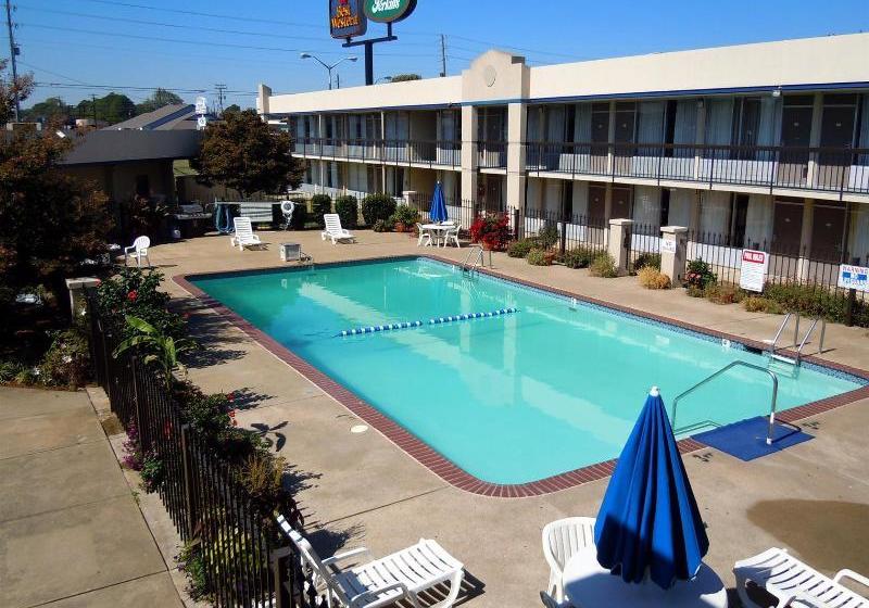 فندق Best Western Dyersburg Inn