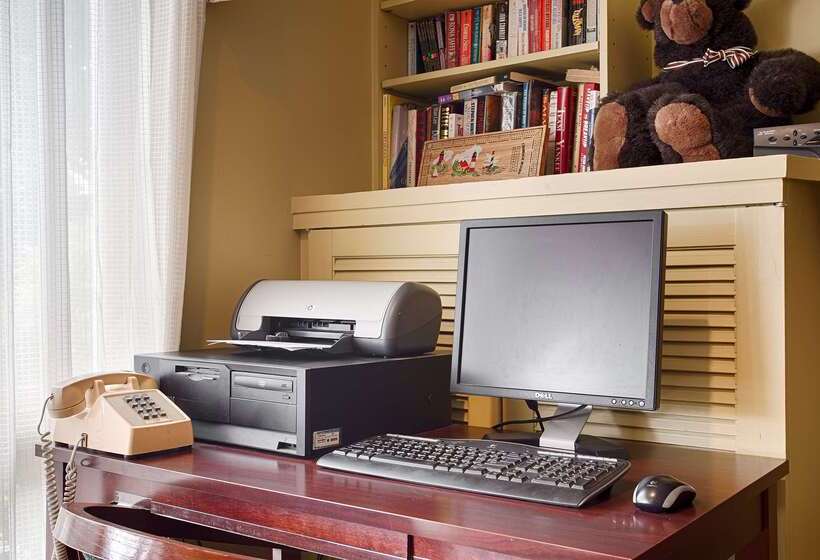 فندق Best Western Freeport Inn