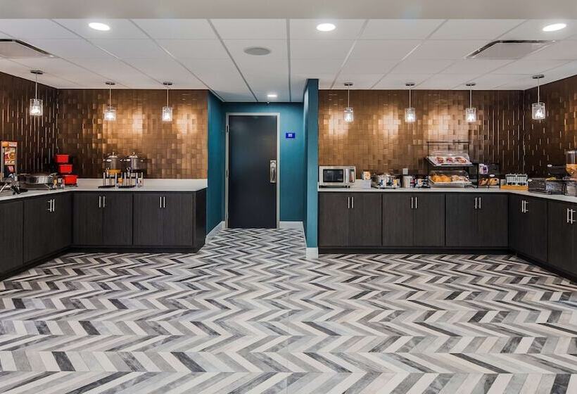 فندق Best Western Plus Bloomington East