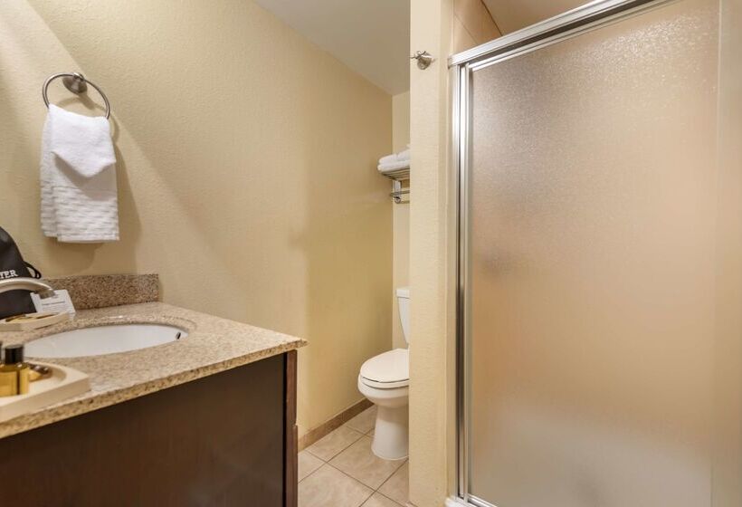 호텔 Best Western Plus Bridgeport Inn