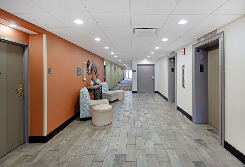 هتل Best Western Plus Chicagoland  Countryside