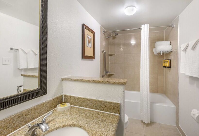 Best Western Plus El Paso Airport Hotel & Conference Center