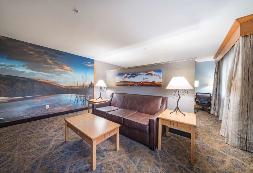 هتل Best Western Plus Grantree Inn