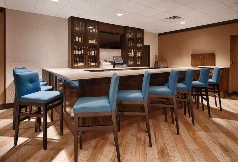 Best Western Plus Kingston Hotel And Conference Center