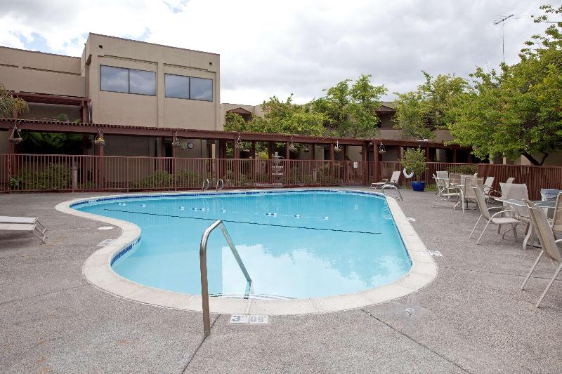 فندق Best Western Plus Wine Country Inn & Suites