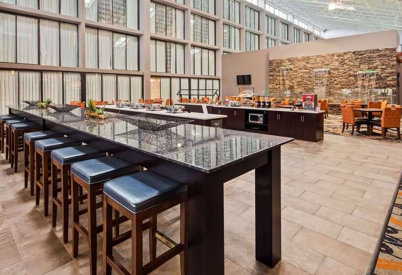 The Great Rivers, Ascend Hotel Collection