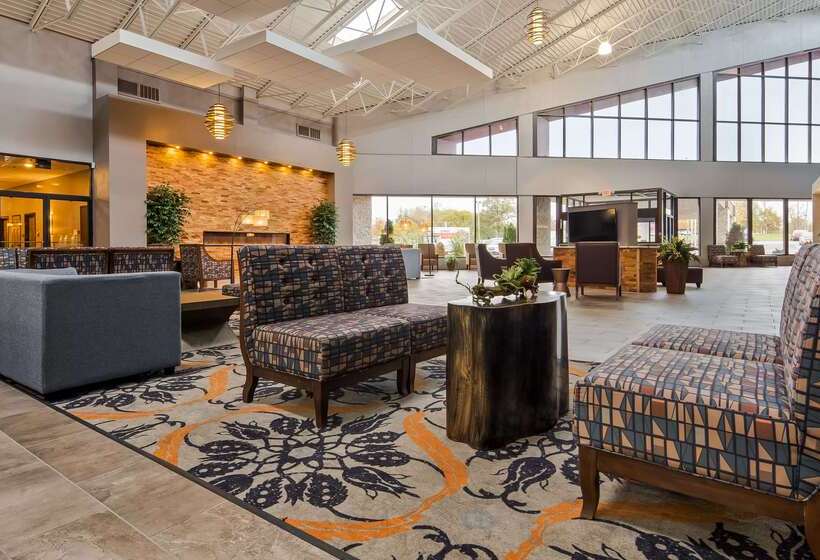 The Great Rivers, Ascend Hotel Collection