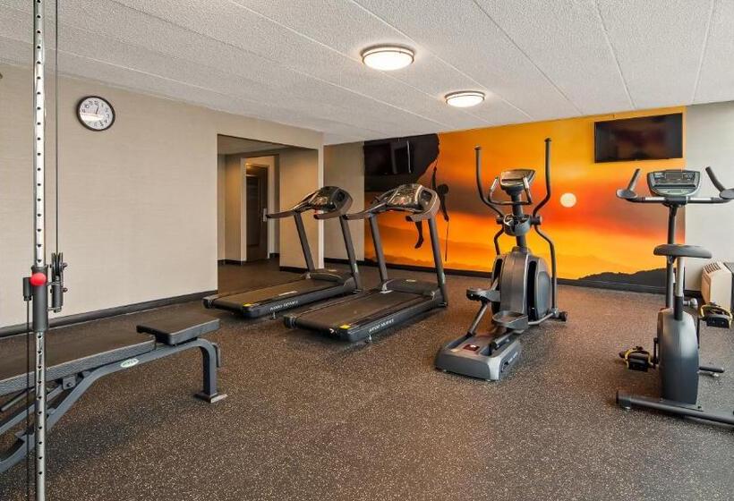 The Great Rivers, Ascend Hotel Collection