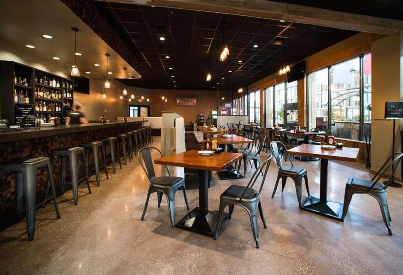 The Great Rivers, Ascend Hotel Collection