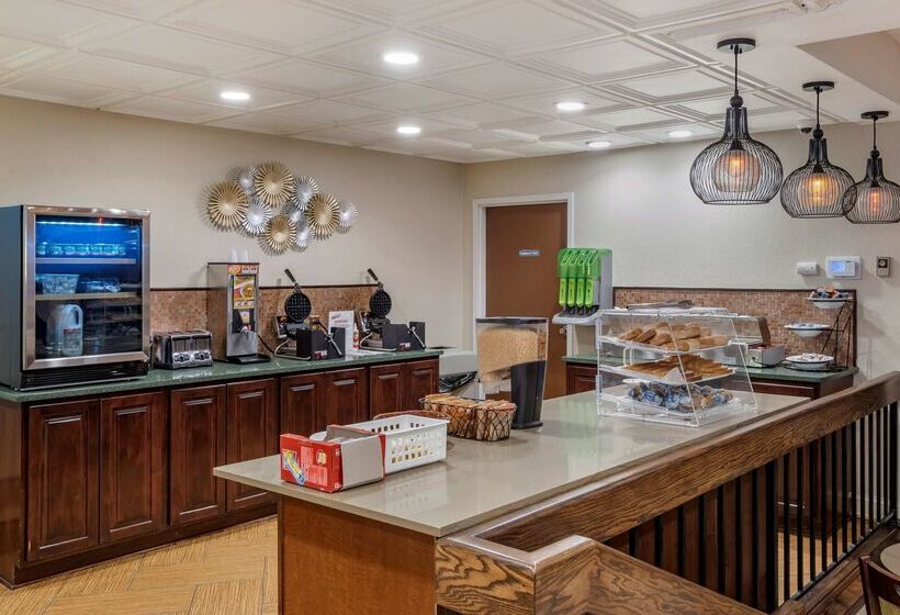 فندق Best Western Salisbury Plaza