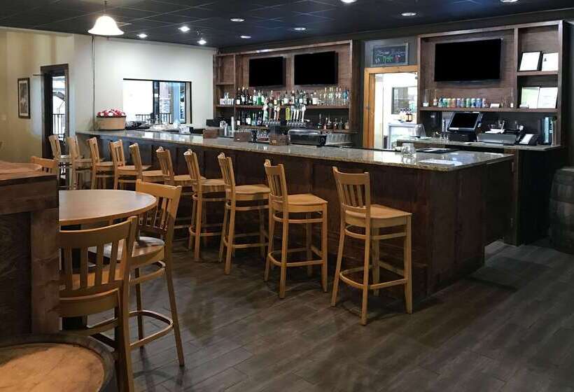 Cascades Mountain Resort, Ascend Hotel Collection