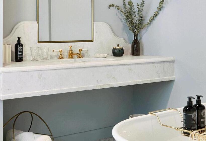 The Hotel Chalet At The Choo Choo