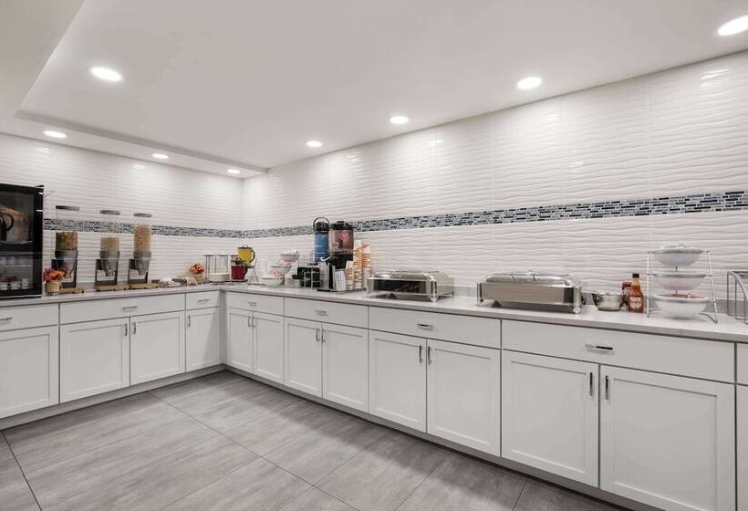 Clarion Hotel & Convention Center Joliet