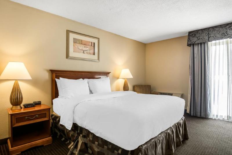 ホテル Clarion Inn