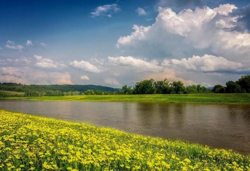 فندق Clarion Inn Elmira Horseheads