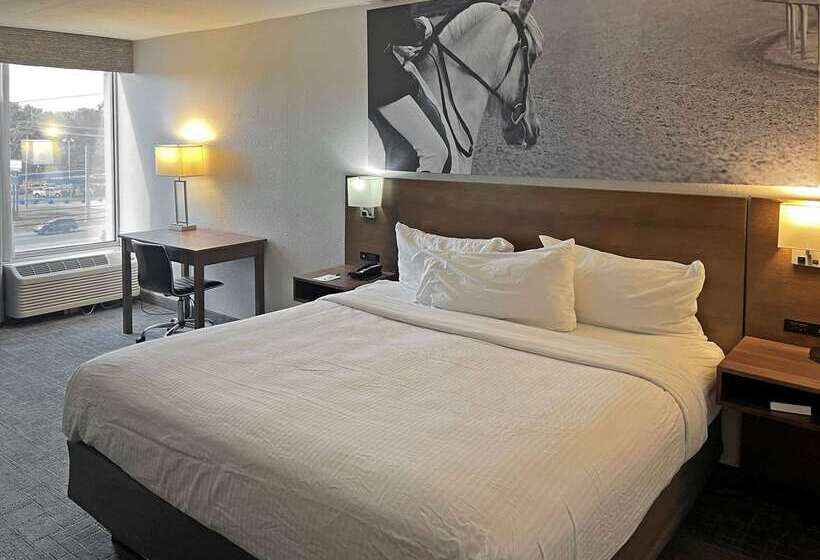 ホテル Clarion Pointe Hopkinsville near The Bruce Convention Center