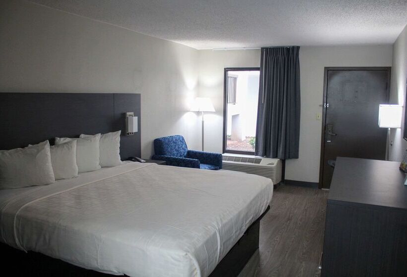 ホテル Clarion Pointe Statesville