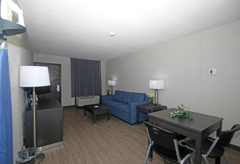 ホテル Clarion Pointe Statesville