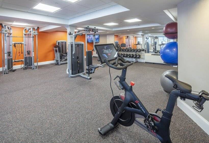 Collegian Hotel & Suites, Trademark Collection By Wyndham