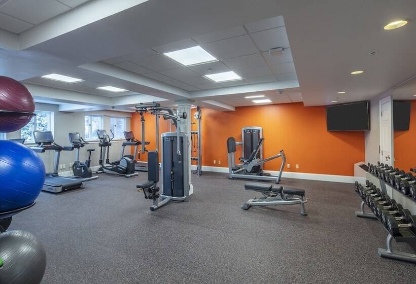 Collegian Hotel & Suites, Trademark Collection By Wyndham