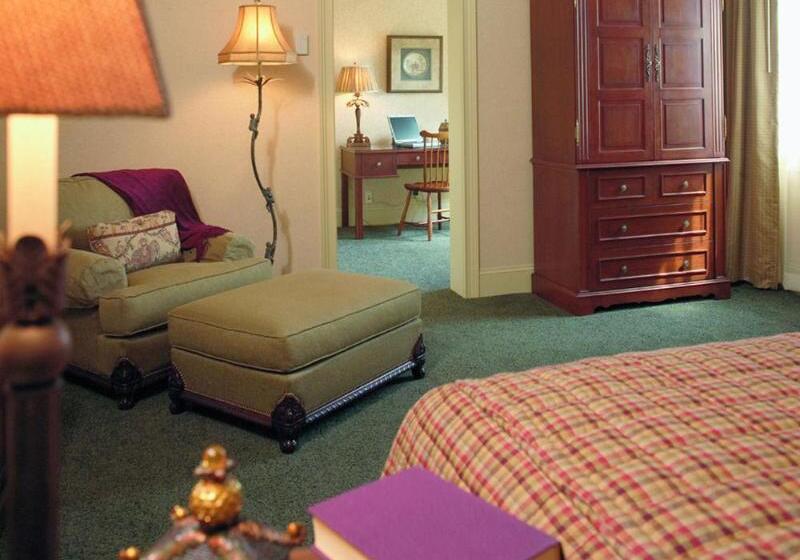 Collegian Hotel & Suites, Trademark Collection By Wyndham