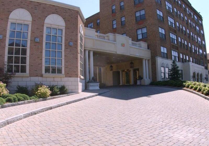 Collegian Hotel & Suites, Trademark Collection By Wyndham