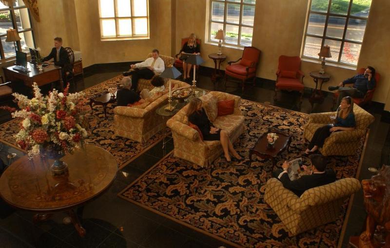 Collegian Hotel & Suites, Trademark Collection By Wyndham