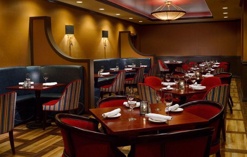 Collegian Hotel & Suites, Trademark Collection By Wyndham