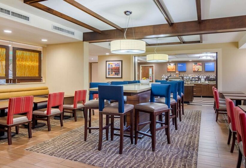 Отель Comfort Inn Atlanta Airport