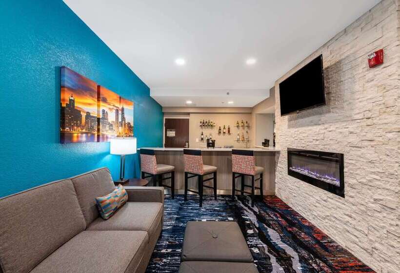 هتل Comfort Inn Chicago Schaumburg  O Hare Airport