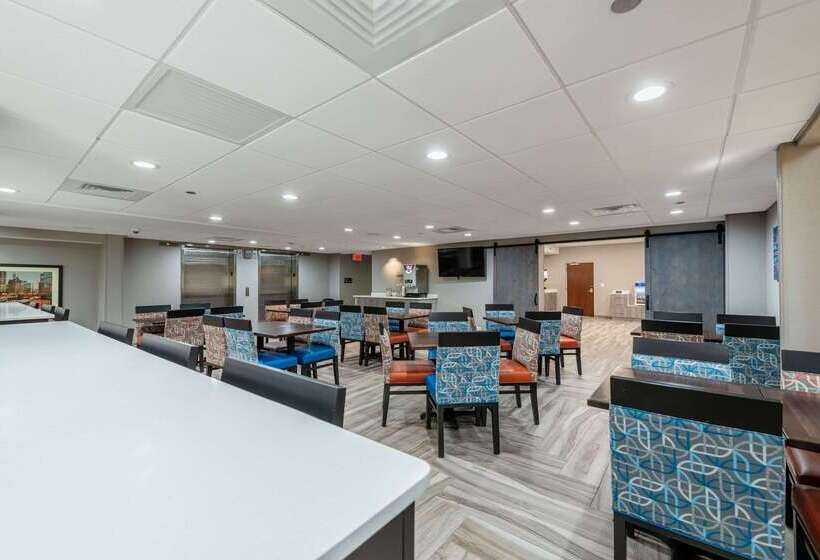 Отель Comfort Inn Chicago Schaumburg O Hare Airport