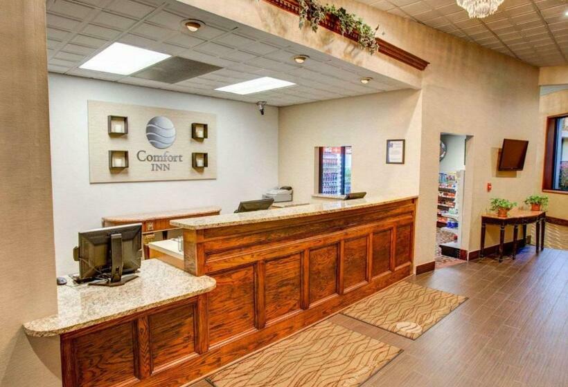 호텔 Comfort Inn Conference Center