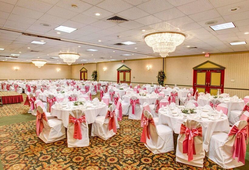 호텔 Comfort Inn Conference Center