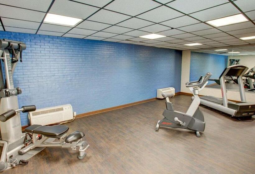 호텔 Comfort Inn Conference Center