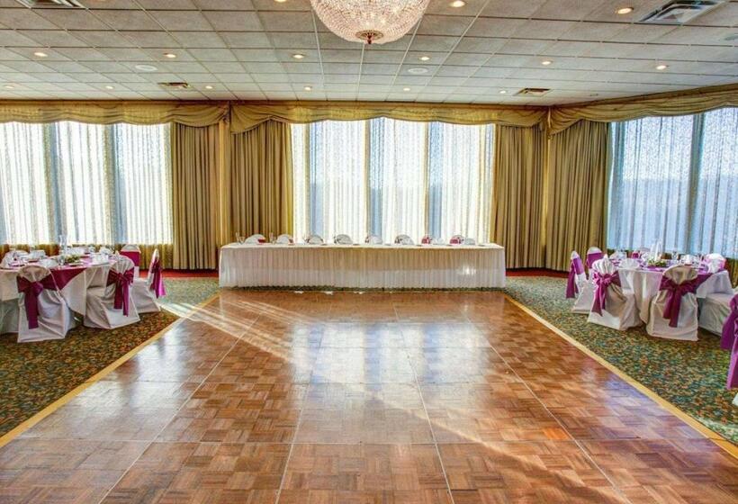 호텔 Comfort Inn Conference Center