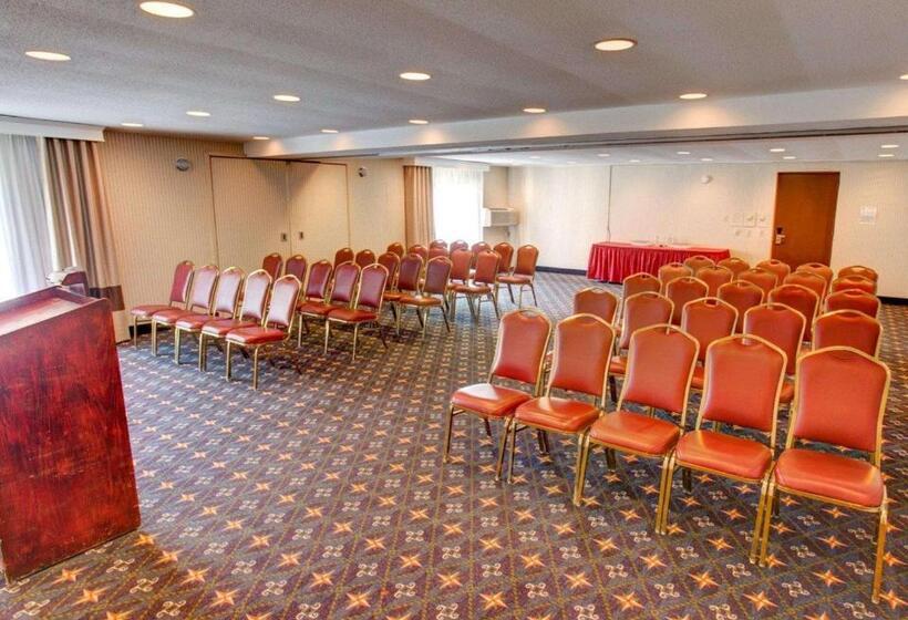 호텔 Comfort Inn Conference Center