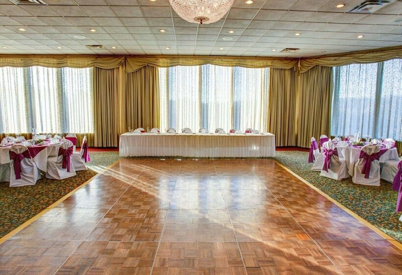 호텔 Comfort Inn Conference Center