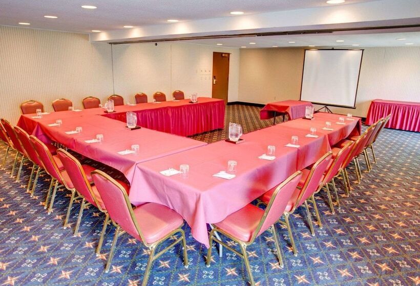 호텔 Comfort Inn Conference Center